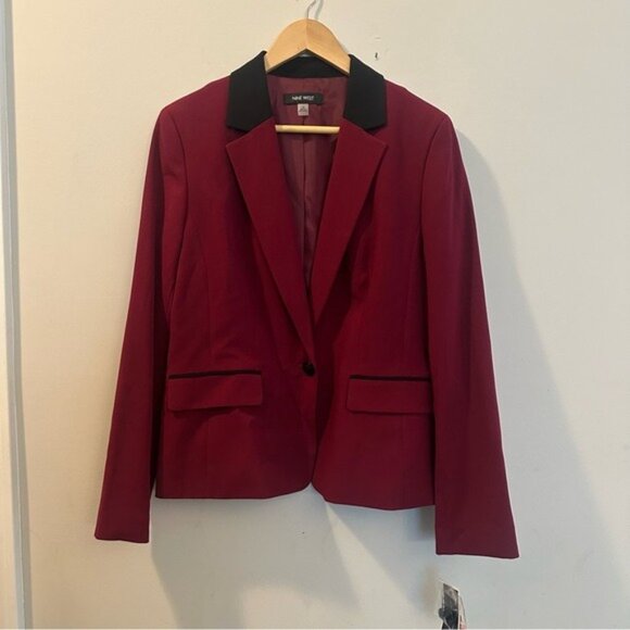 Nine West Burgundy Tuxedo Regencycore Blazer Black Contrast Collar Size 10 NWT - Picture 2 of 14